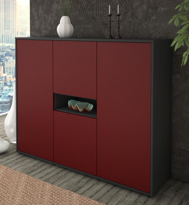 Highboard Maila, Bordeaux Studio (136x108x35cm) - Dekati GmbH