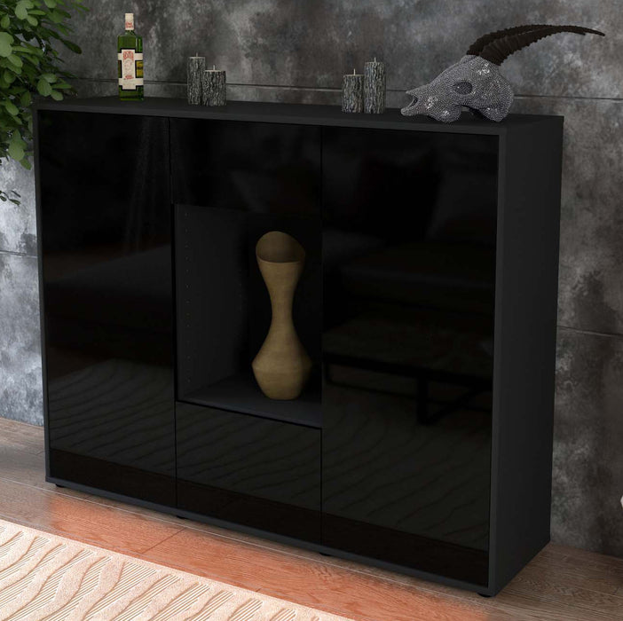 Highboard Mara, Schwarz Studio (136x108x35cm) - Dekati GmbH