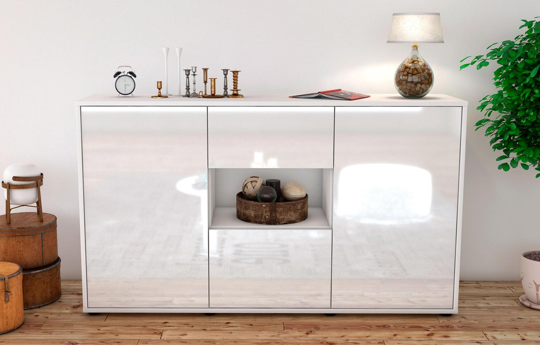 Sideboard Doriana, Weiß (136x79x35cm)