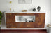 Sideboard East Los Angeles, Rost, hängend (180x79x35cm)